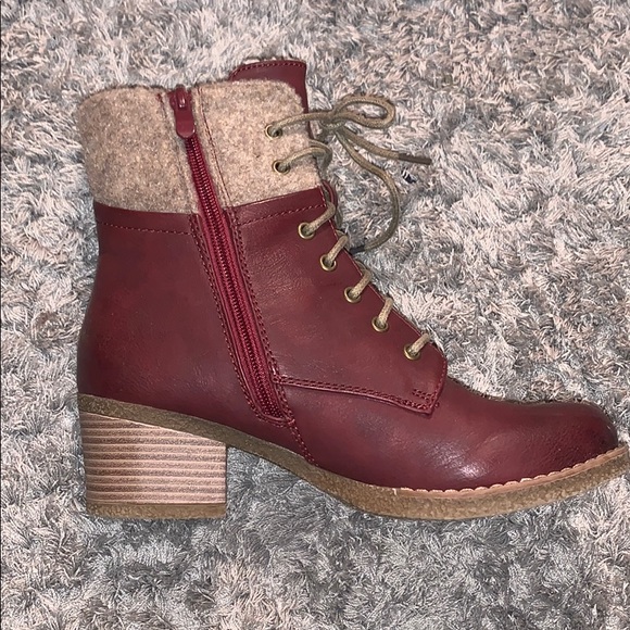 Lined Heeled Booties - Picture 3 of 6